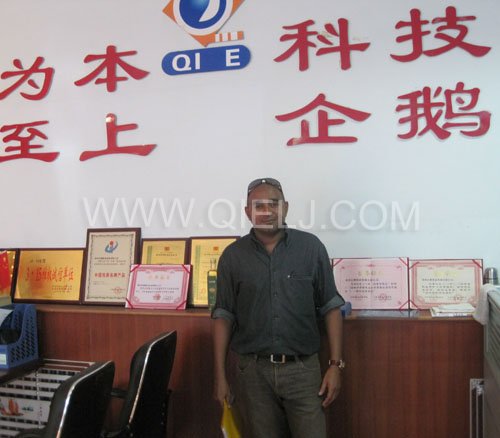2011年7月25日，外國友人參觀考察我公司！明經(jīng)理等接待并陪同參觀！(圖1)